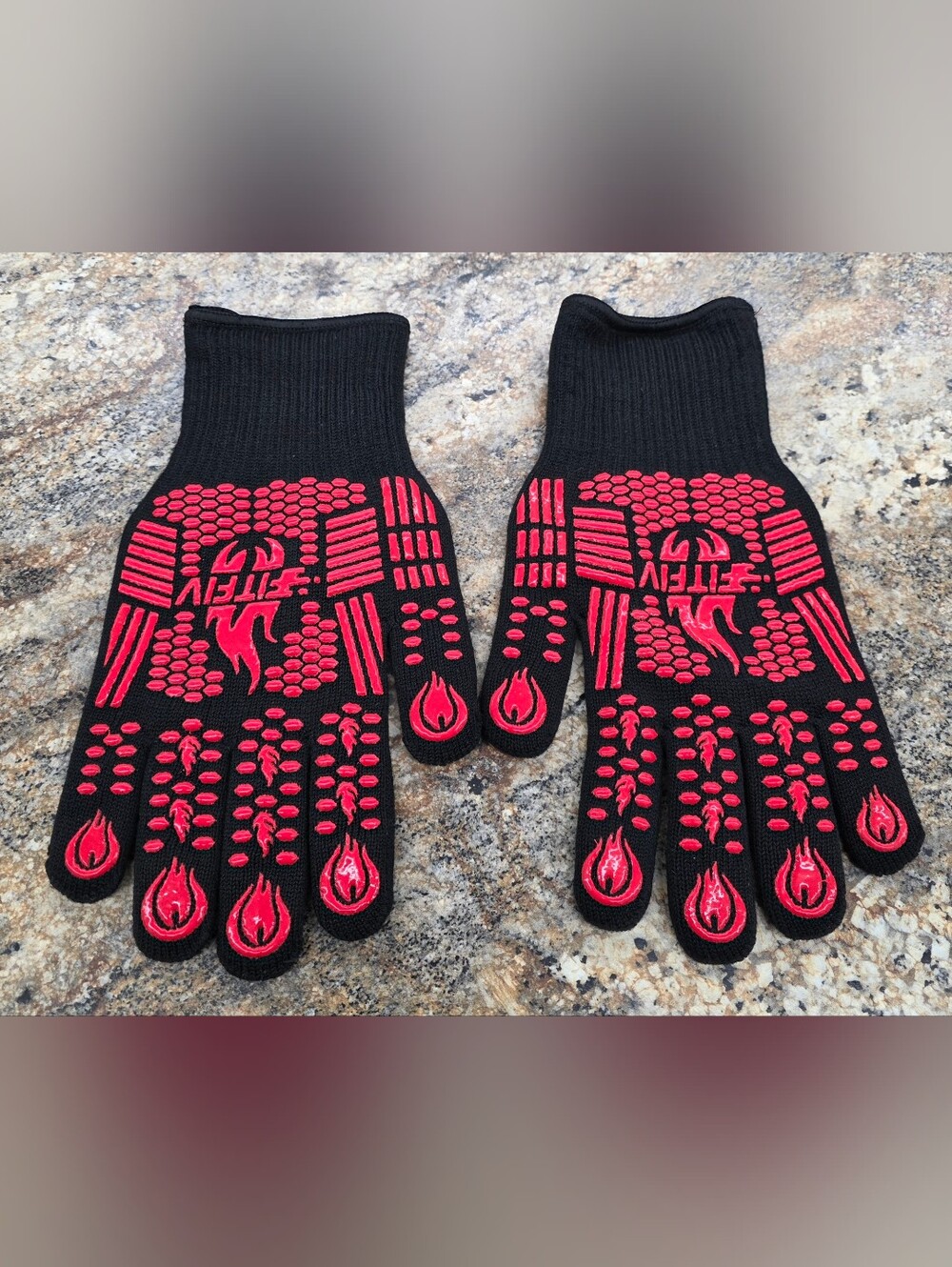 Men's Black Heat-Resistant Grip Gloves with Red Flame Accents XL